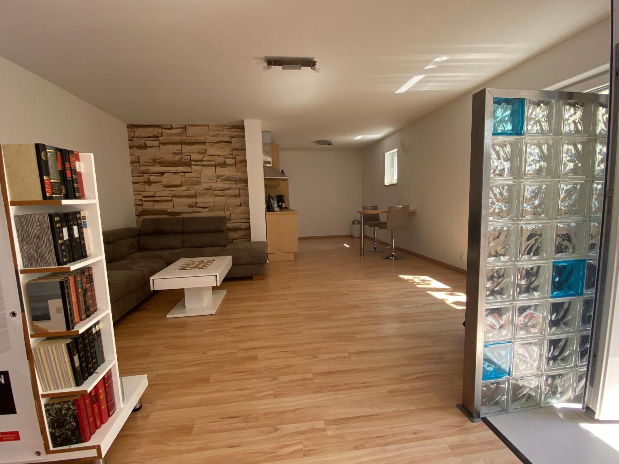 Ferienwohnung An Den Weinbergen Essenheim エクステリア 写真